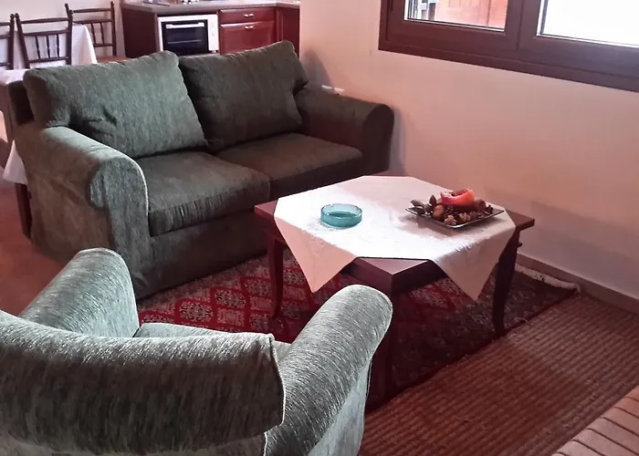 En Feneo Lejlighed Mesinon